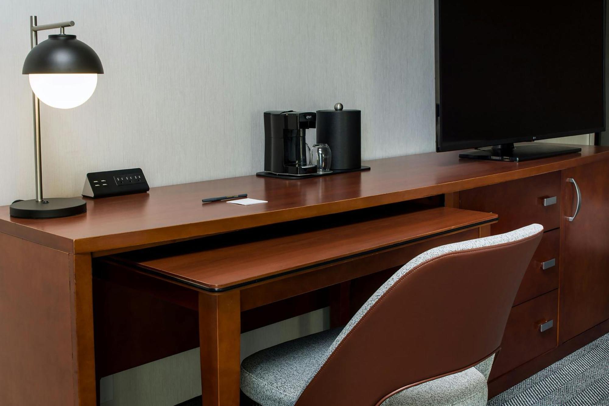 Courtyard By Marriott Phoenix North מראה חיצוני תמונה