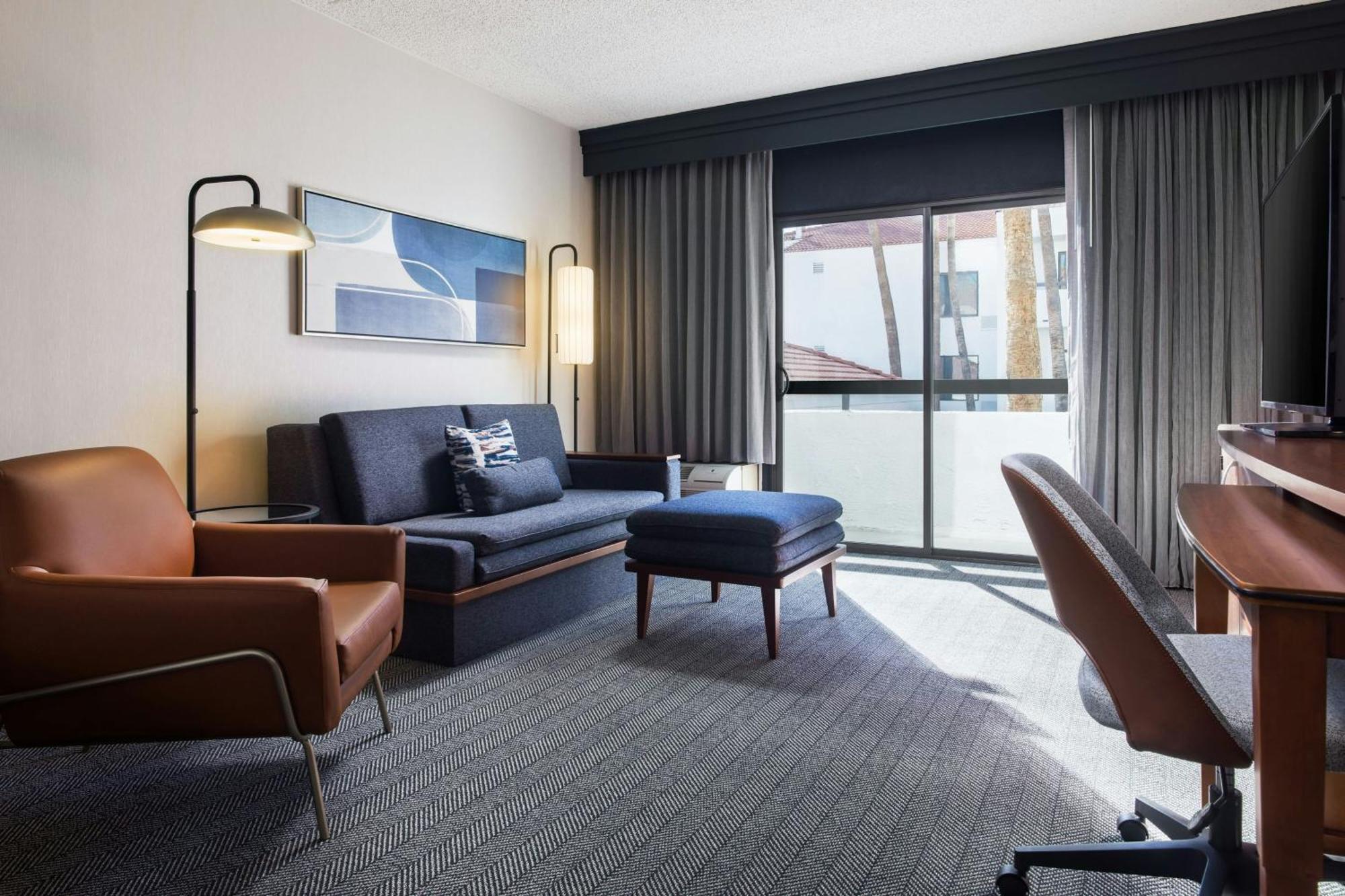 Courtyard By Marriott Phoenix North מראה חיצוני תמונה