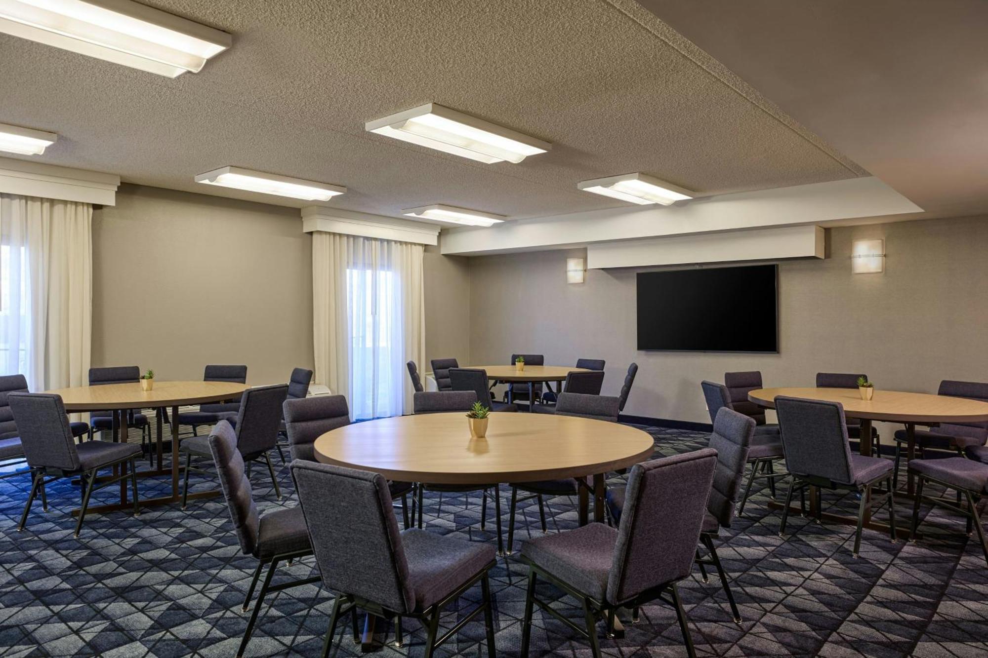 Courtyard By Marriott Phoenix North מראה חיצוני תמונה