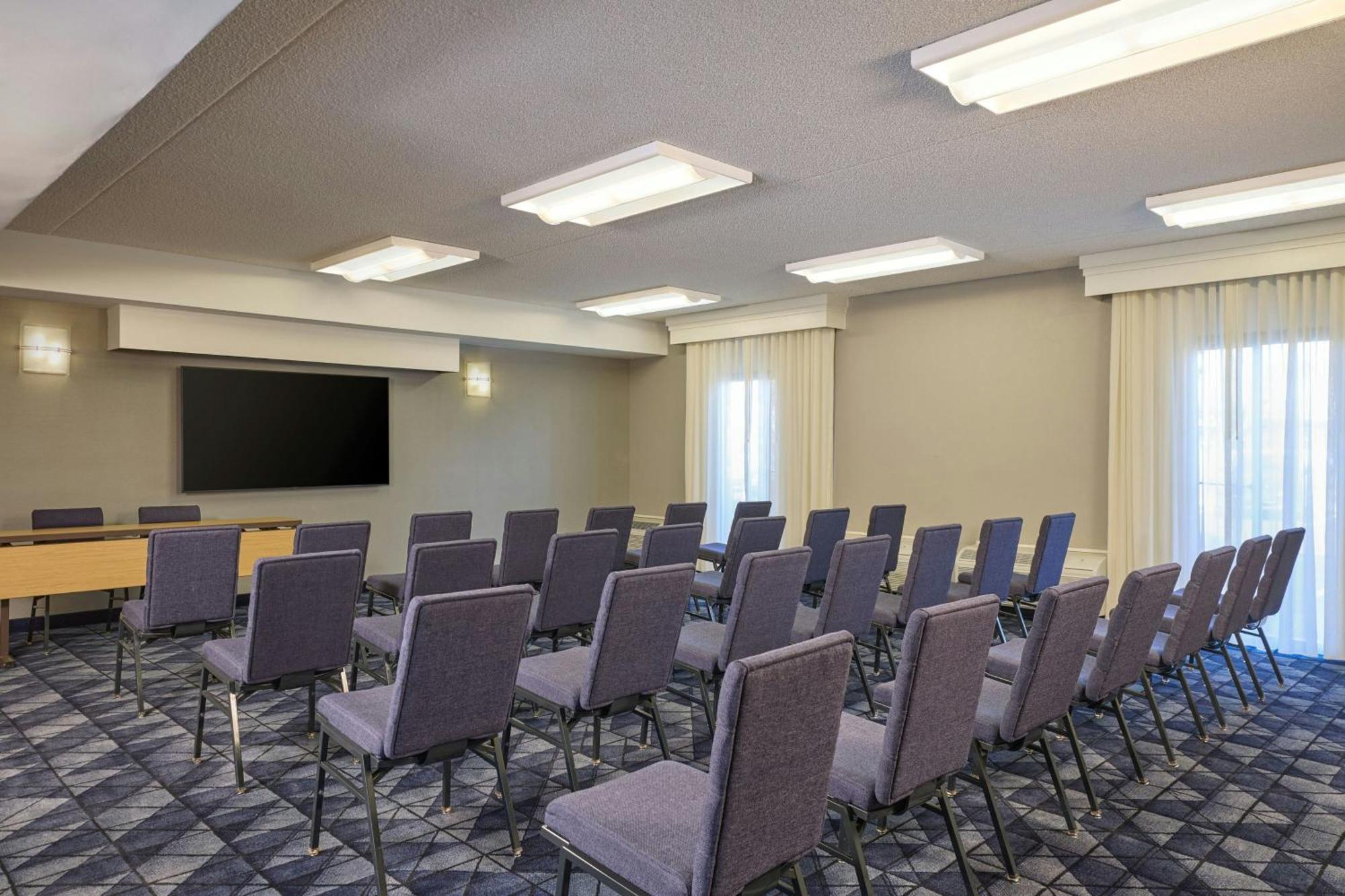 Courtyard By Marriott Phoenix North מראה חיצוני תמונה